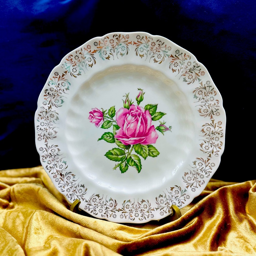 June Roses by Sovereign Potters 10” Plate 4 Plates
